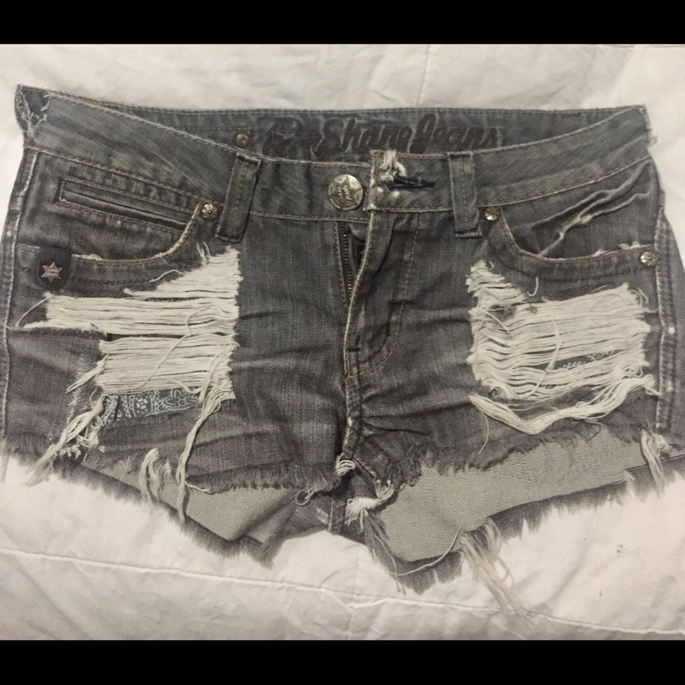 sexy distressed denim short